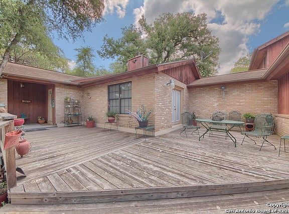5th image of 1973 Bentwood Dr