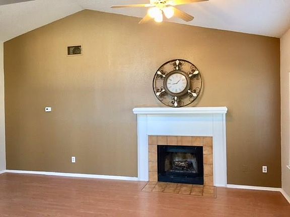 2nd image of 1606 Scottsdale Dr