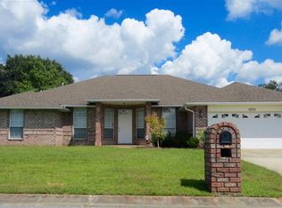 2225 Dovefield Dr, Pensacola, FL 32534