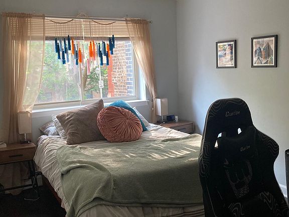 5th image of 2827 N Cambridge Ave APT 201