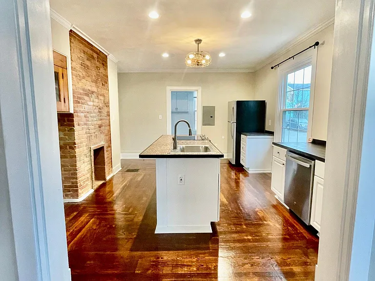 531 Straight St #1 — Photo 11