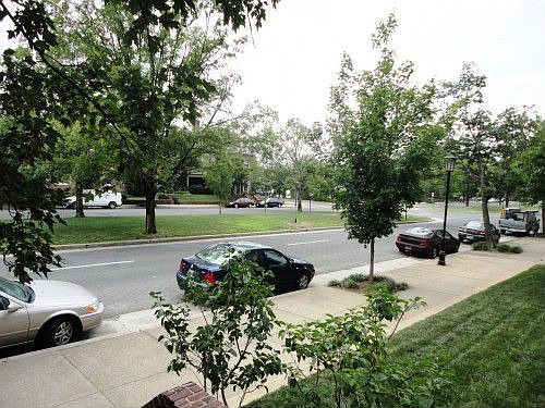 1st image of 2610 Monument Ave