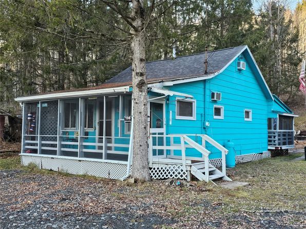 198 Beaver Lake Cir, Windsor, NY 13865