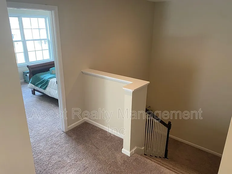 1160 Cloud View Dr — Photo 10