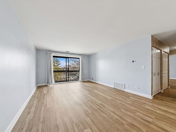 2nd image of 7525 Nantucket Dr APT 301