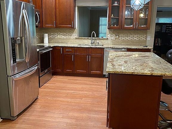 Marble kitchen-Recently Dona