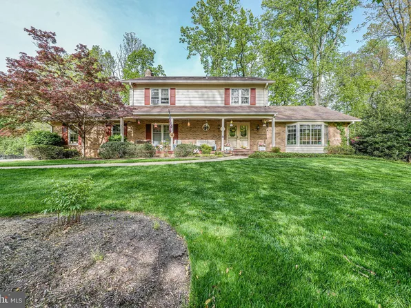 12003 Turf Ln, Reston, VA 20191