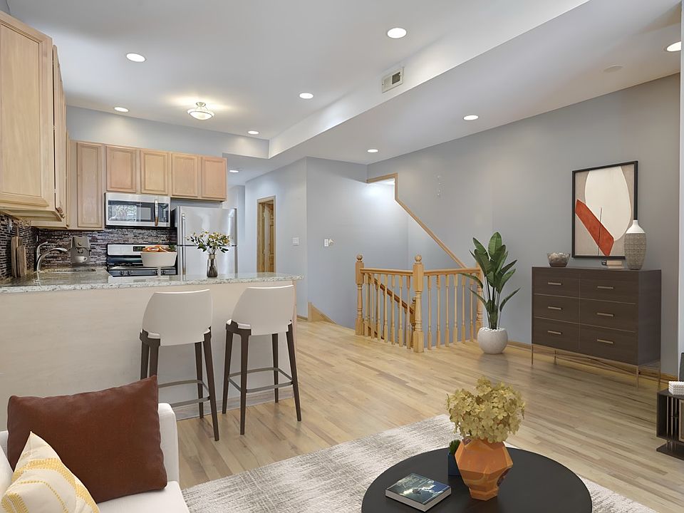 1st image of 1450 N Campbell Ave #1A