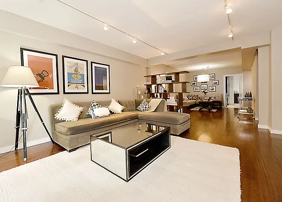 Sold by Marilyn Weigner Associates | media 1