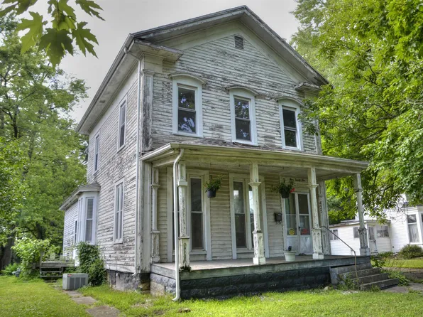 425 N Jackson St, Bushnell, IL 61422