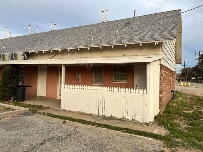 1st image of 4563 West St #M-4-7