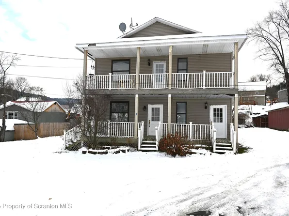 93 Prospect St, Hallstead, PA 18822