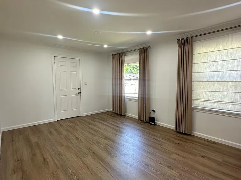 199 Dupont Pl — Photo 3