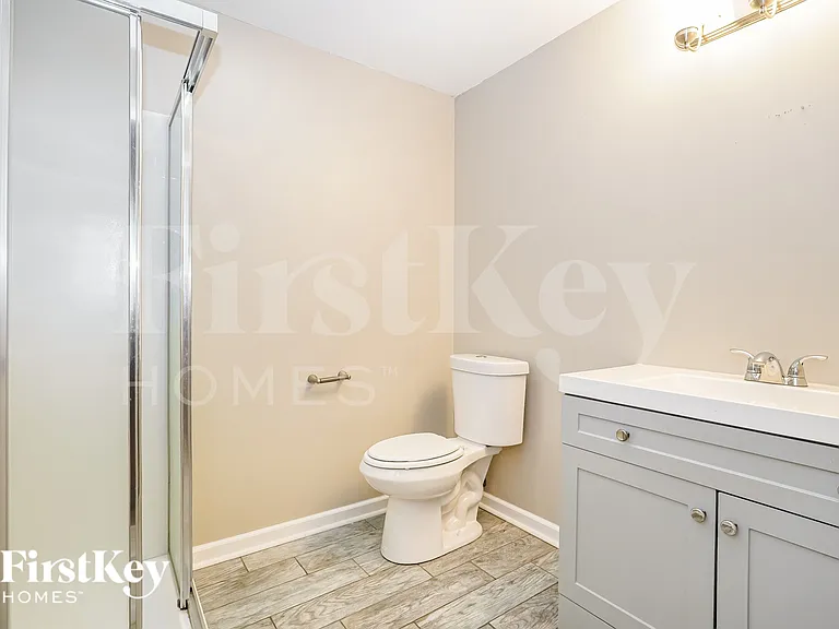 175 Poe Ave — Photo 13