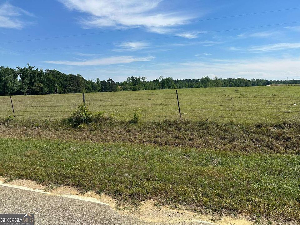 1st image of 2905 Donald Cobb Rd