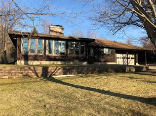 15 Waterview Rd, Oswego, NY 13126