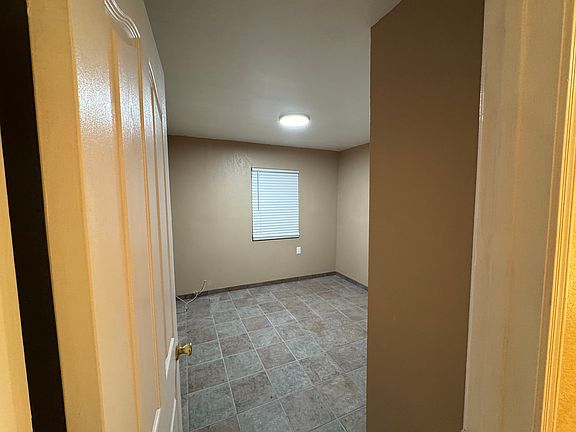 5th image of 3635 S Bronson Ave #3635