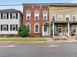 524 Ontario Ave, Renovo, PA 17764