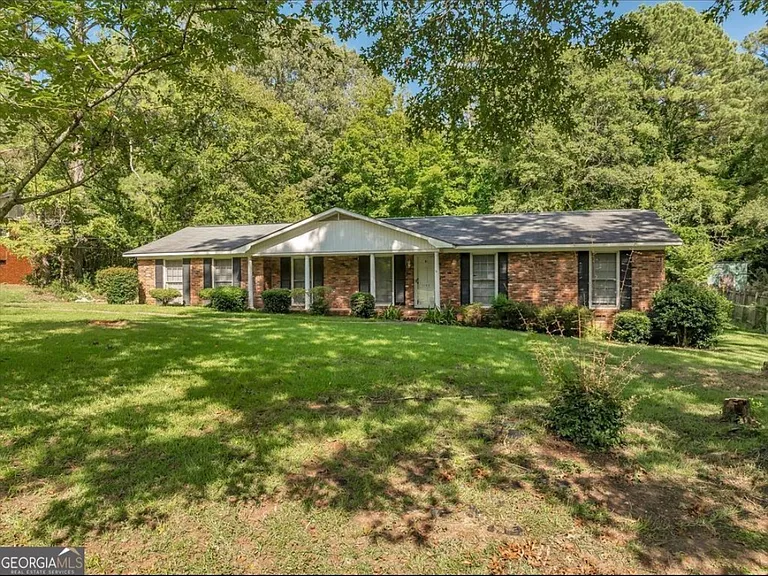 1109 Normandy Rd — Photo 1