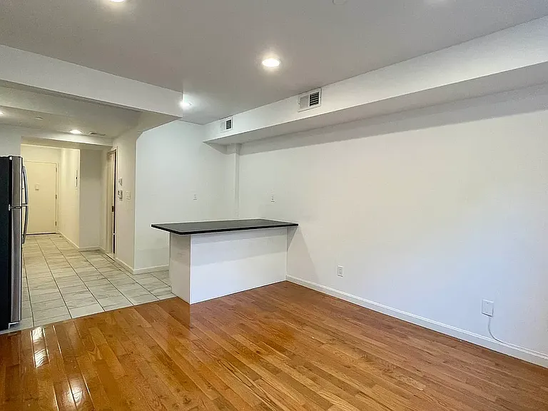 369 W 126th St #3 — Photo 10