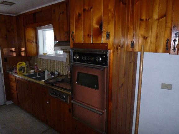 2nd image of 327 Mill Pond Dr #2