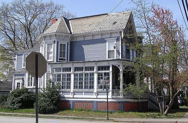 2nd image of 48 W Main St