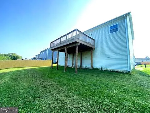 4 bed, 3.0 bath, 1748 sqft, $1,900 — Photo 3