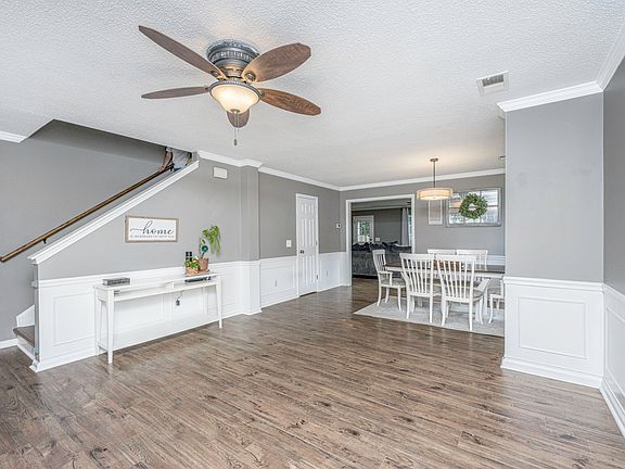 4th image of 2036 Robin Wood Blvd