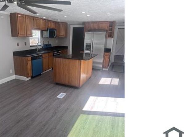 15325 Mapletree Dr