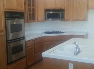12653 Shorewood Ln, Victorville, CA 92392