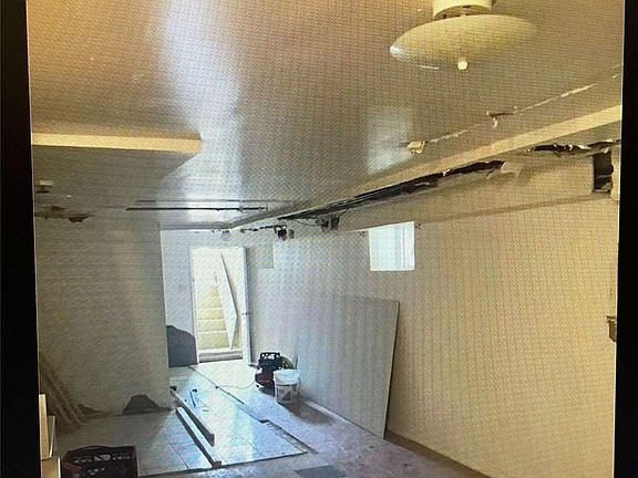 3rd image of 43-35 163rd St Floor 2