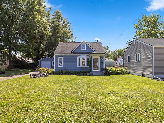 4th image of 28461 Dawson St