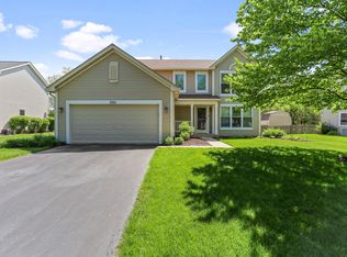 2514 Wild Dunes Cir, Aurora, IL 60503