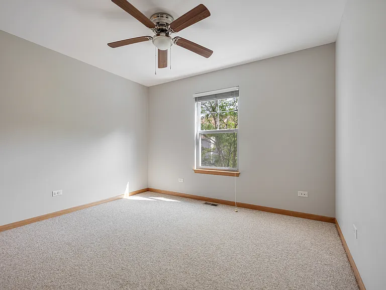 5568 Cambridge Way — Photo 19