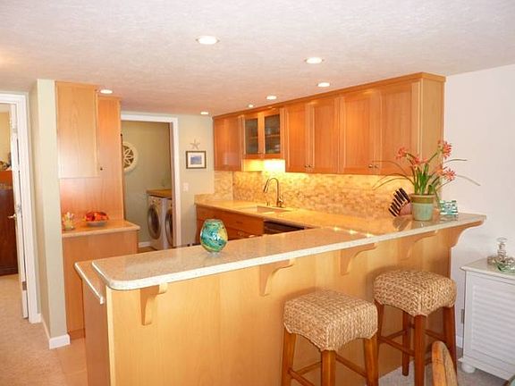 3rd image of 1327 NW Harbor Ave