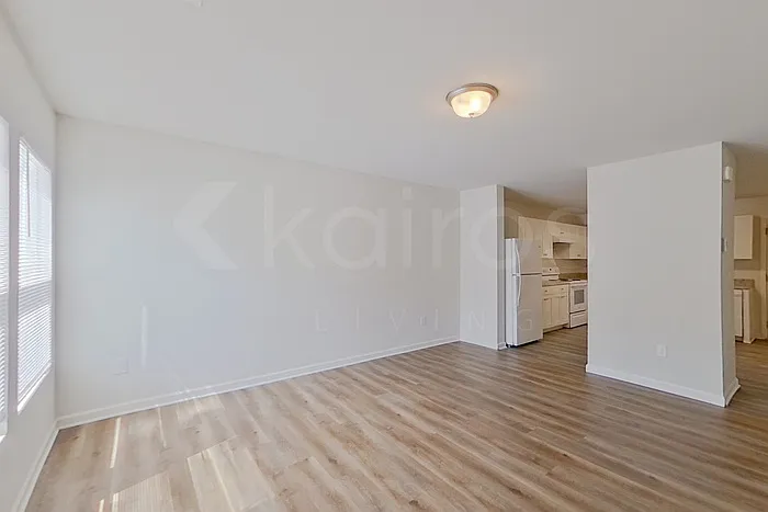 3 bed, 2.5 bath, 1603 sqft, $1,695 — Photo 3