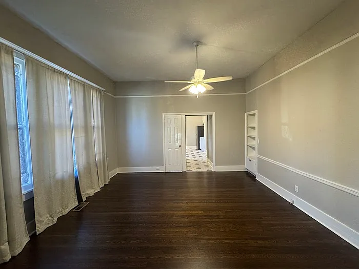 2 bed, 1.5 bath, 1300 sqft, $1,495 — Photo 3