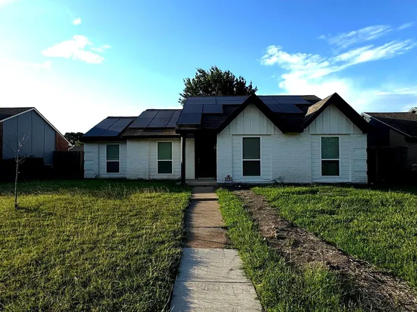 625 Camilla Ln #625, Garland, TX 75040