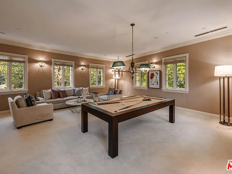 70 Beverly Park — Photo 24