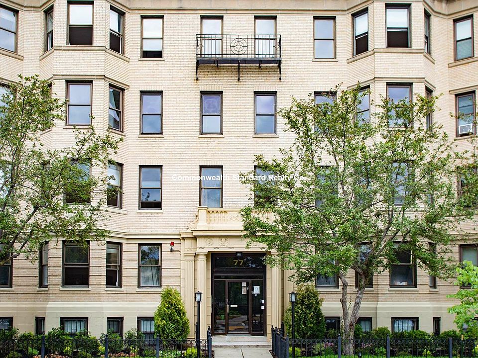 2nd image of 81 Park Dr #5E