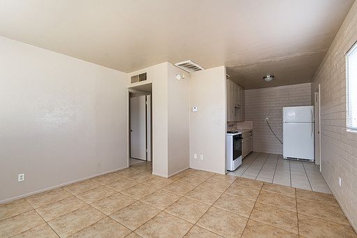 4th image of 1410 W Cheryl Dr APT 2A
