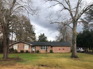 1104 Cavender Dr, Dalton, GA 30720