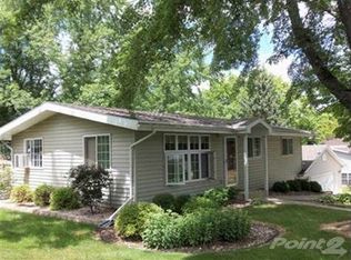 1008 Dean St, Edgerton, WI 53534
