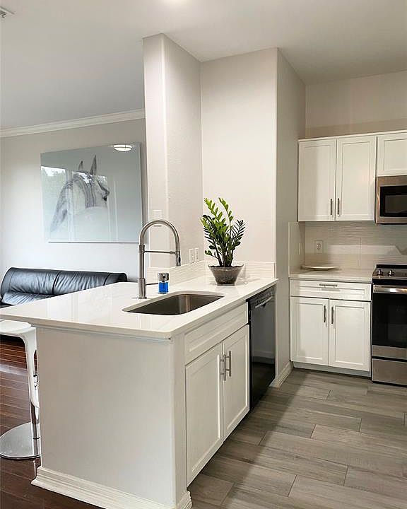 1st image of 330 Las Colinas Blvd #328