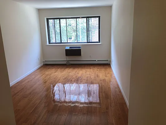 Rented by 18 REALTY | media 10