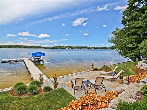 2nd image of 8559 Lakeside Dr