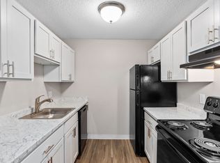 Briarcliffe Apartments & Townhomes, Lansing, MI 48910