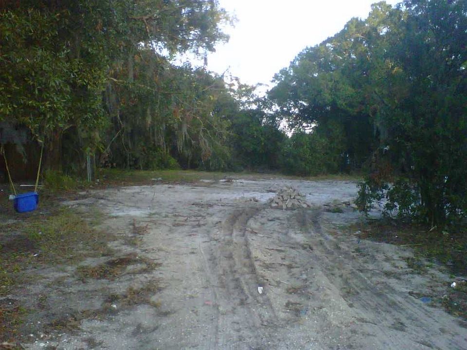 2nd image of 2611 5th St E
