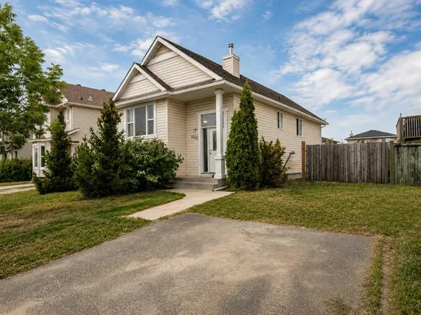 8005 W Westpointe Dr, Grande Prairie, AB T8W 2T9