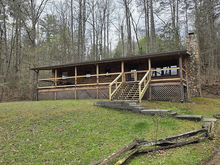 3244 Holly Ln — Photo 1